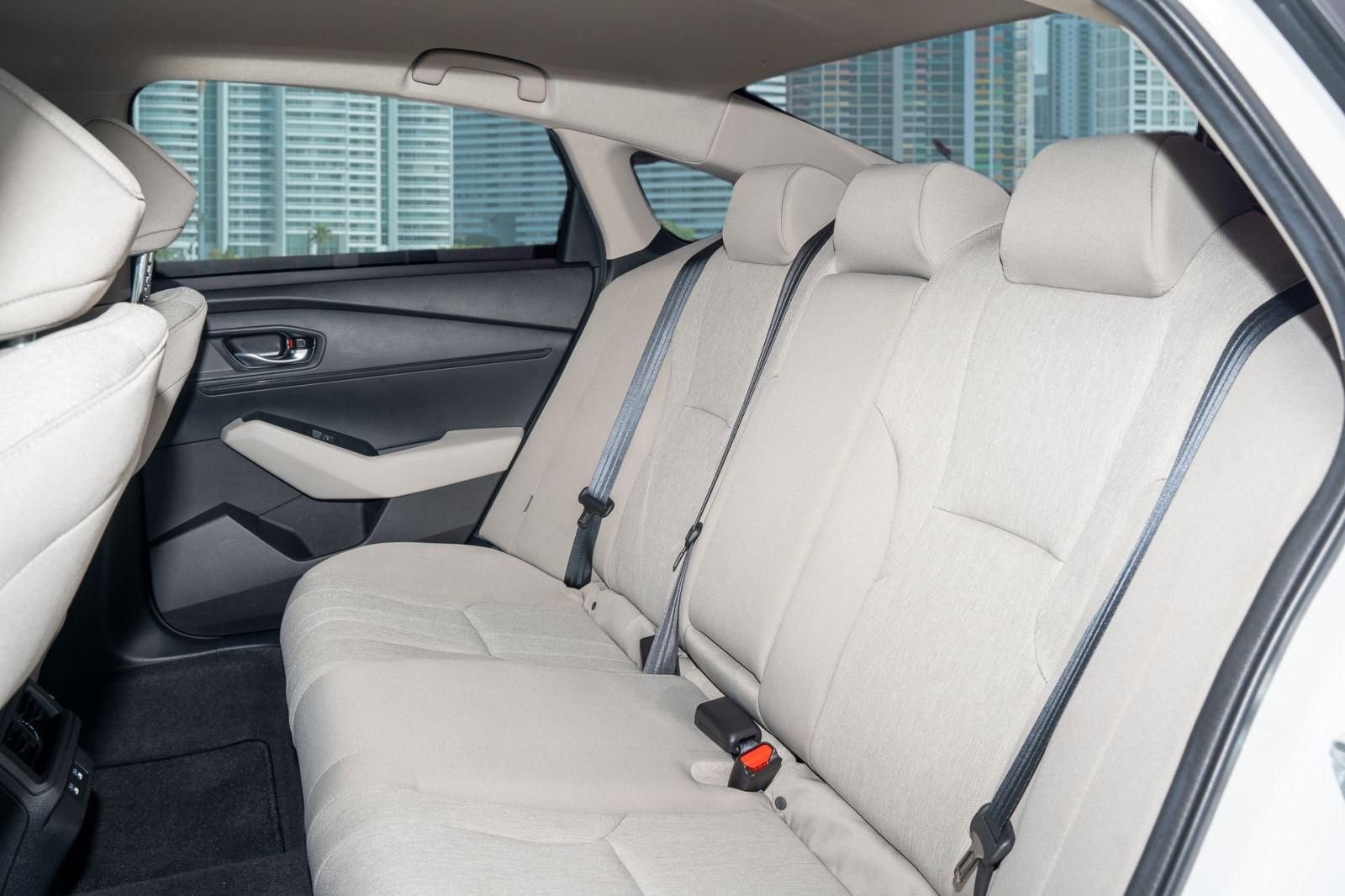 Certified 2025 Honda Accord LX image 18