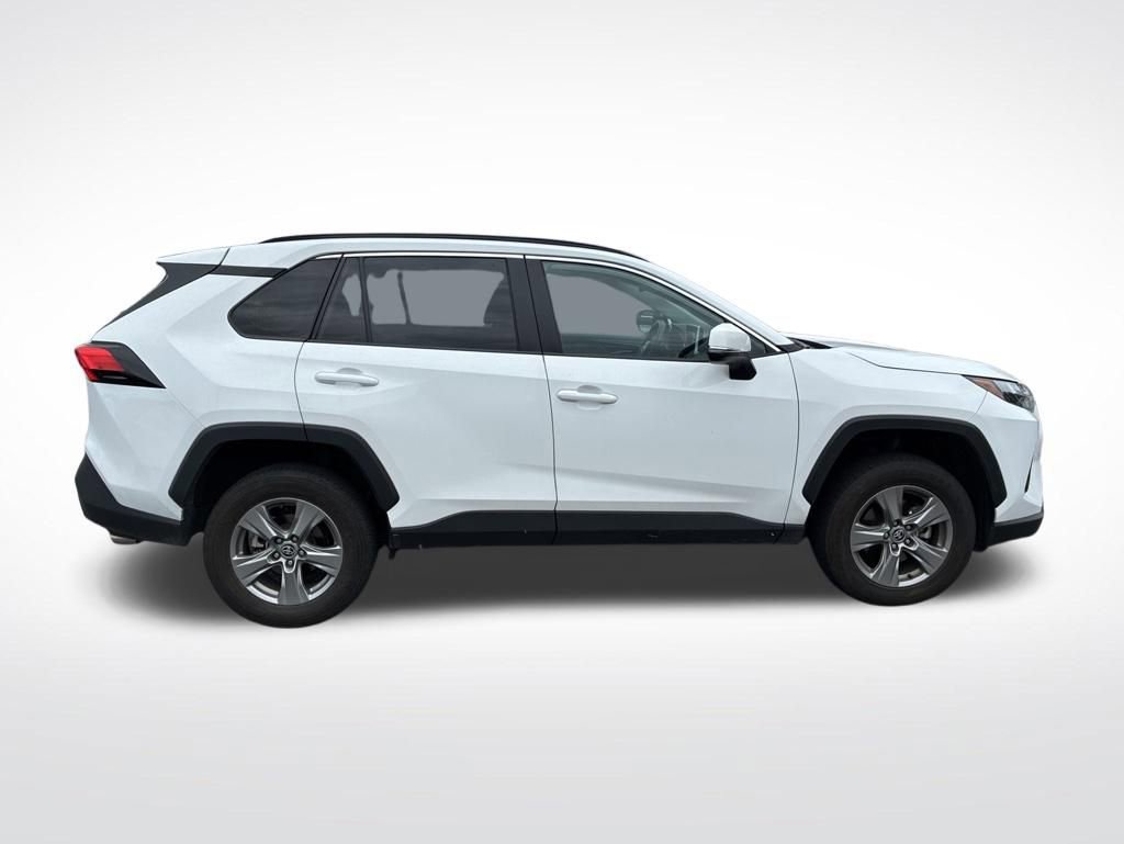 Used 2024 Toyota RAV4 XLE AWD/4WD image 8