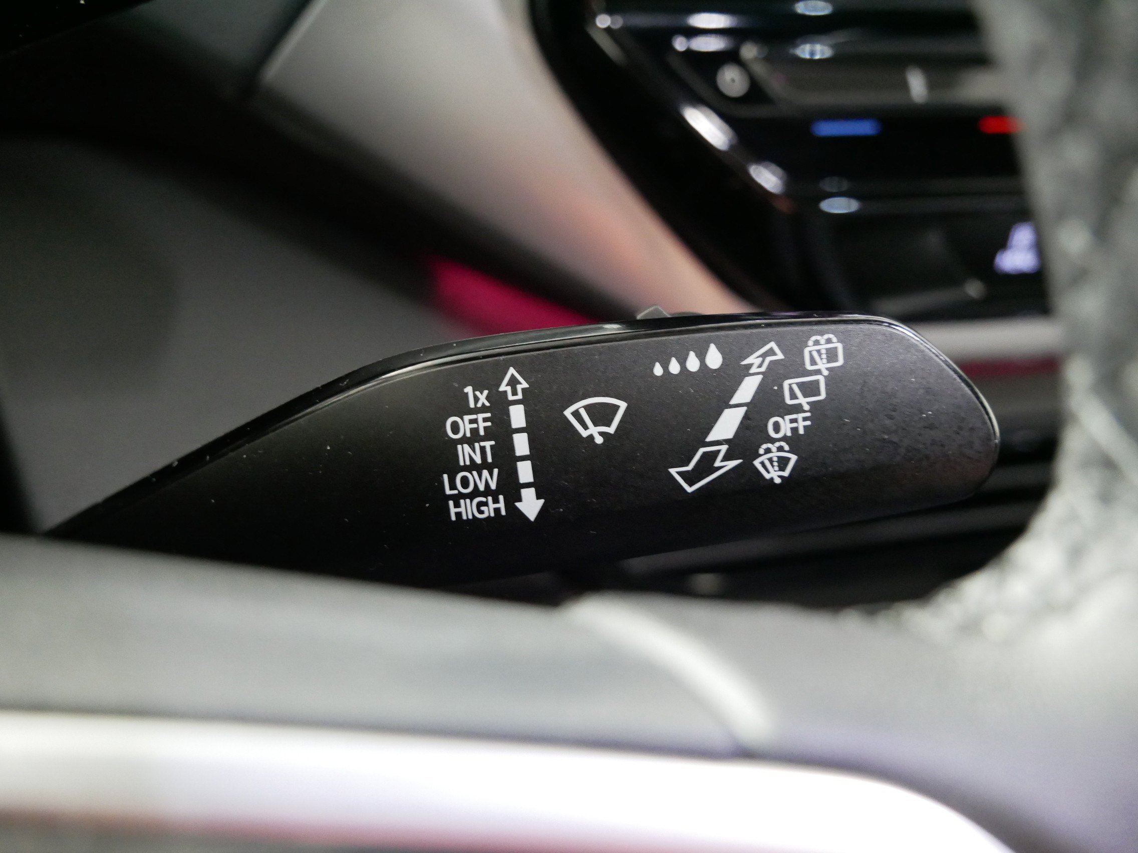 Used 2023 Volkswagen ID.4 Pro S image 32