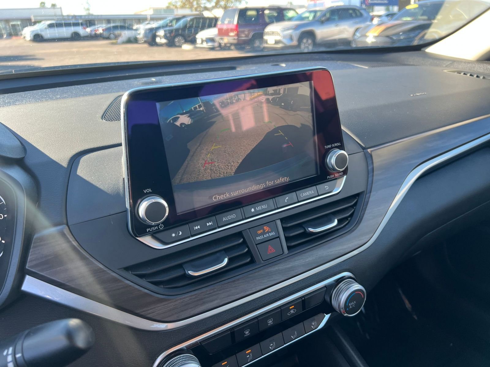 Used 2025 Nissan Altima 2.5 SV image 24