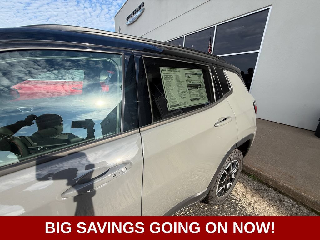 New 2026 Jeep Compass Trailhawk w/ Sun, Sound & Navigation Group AWD/4WD image 36