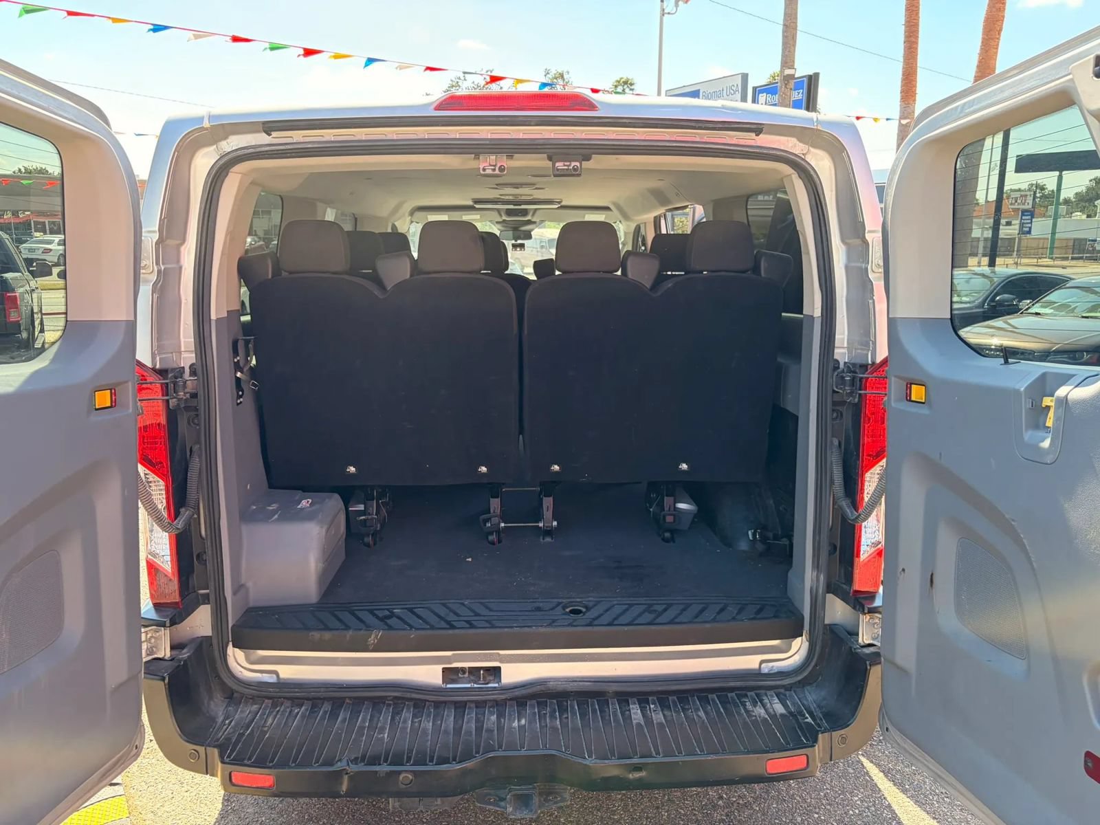 Used 2019 Ford Transit 150 XLT RWD image 21