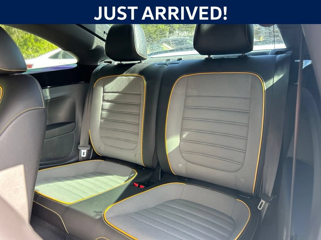 Used 2018 Volkswagen Beetle 2.0T Dune FWD image 7