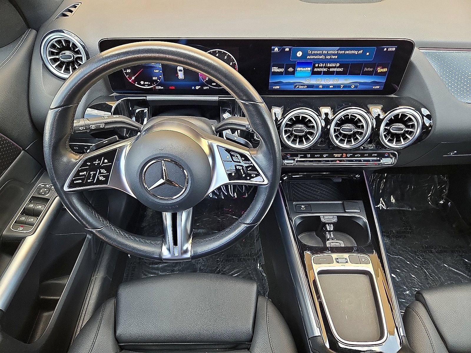Used 2025 Mercedes-Benz GLA 250 image 17