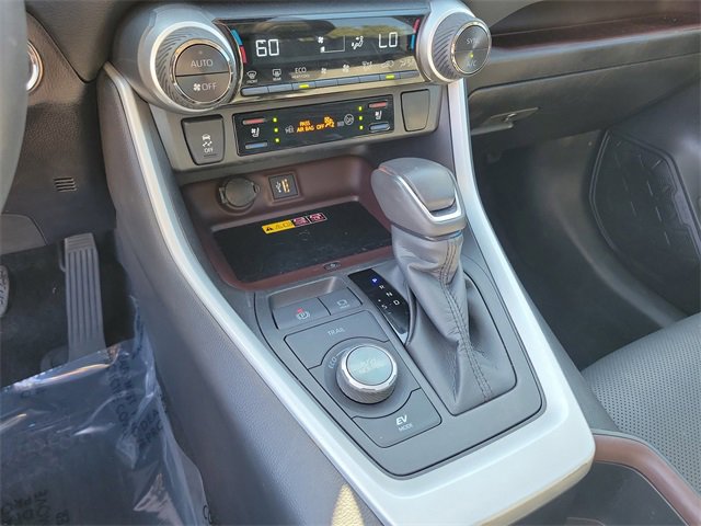 Used 2024 Toyota RAV4 Limited image 21