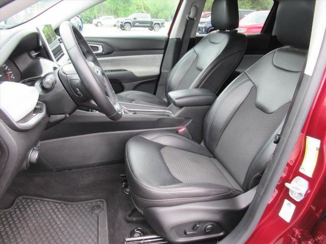 Used 2022 Jeep Compass Latitude w/ Convenience Group FWD image 17