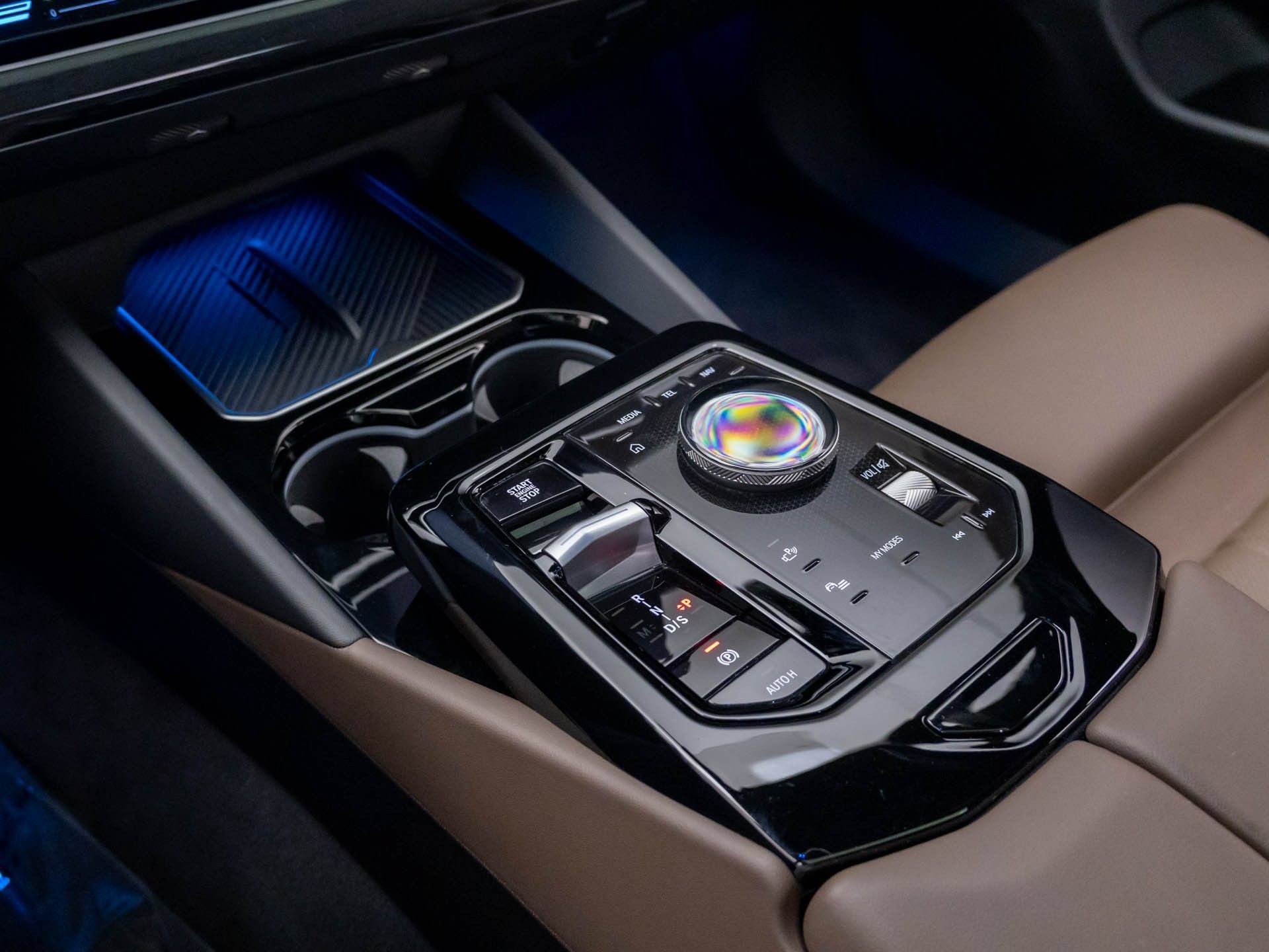 Used 2024 BMW 530i xDrive w/ M Sport Package AWD/4WD image 13