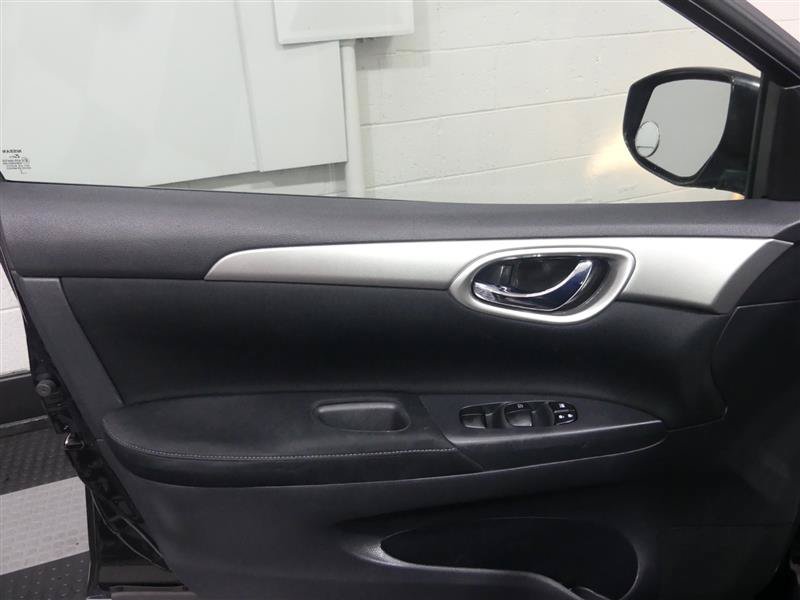 Used 2015 Nissan Sentra SV FWD image 16