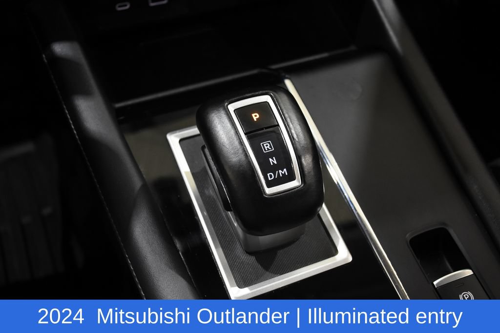 Used 2024 Mitsubishi Outlander SE AWD/4WD image 24