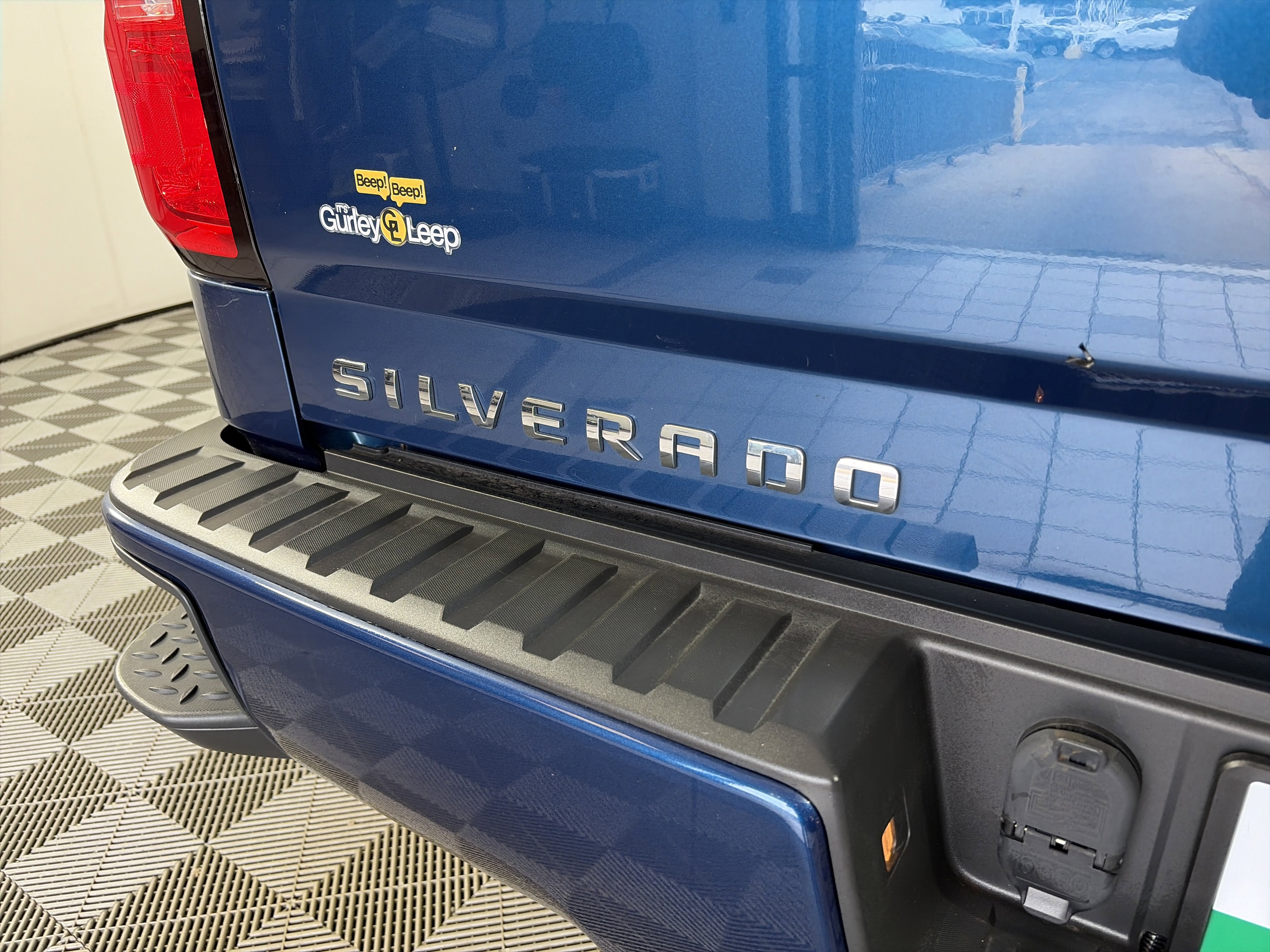 Used 2018 Chevrolet Silverado 1500 LT w/ All Star Edition AWD/4WD image 17