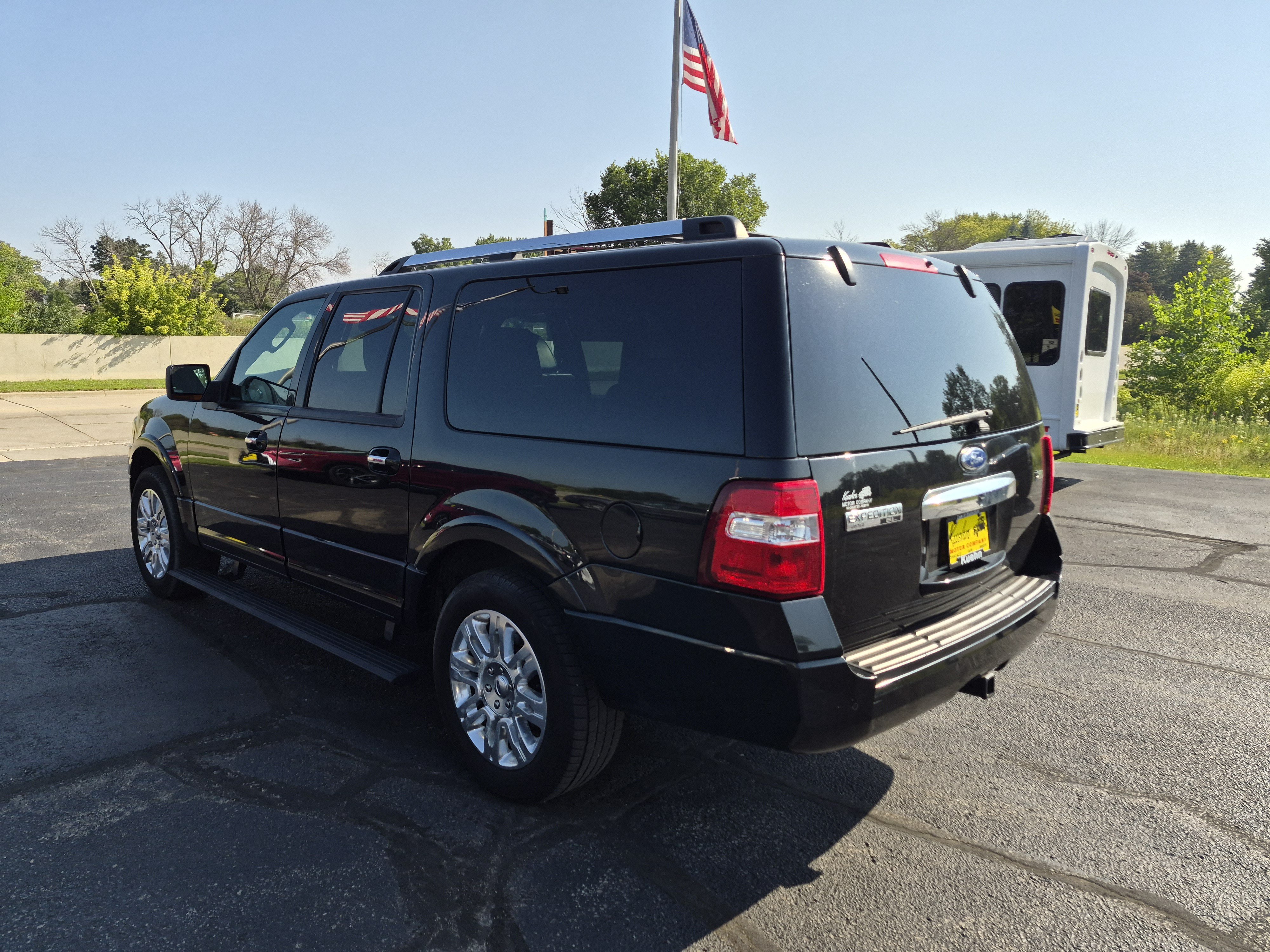 Used 2011 Ford Expedition EL Limited w/ 301A Rapid Spec Order Code AWD/4WD image 6