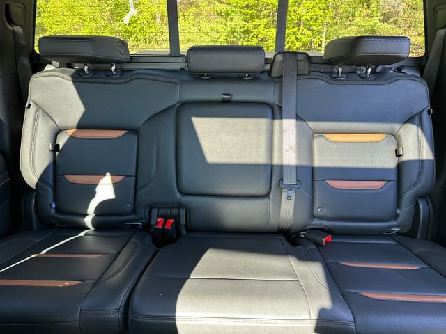 Used 2024 GMC Sierra 1500 AT4 w/ AT4 Premium Package AWD/4WD image 37