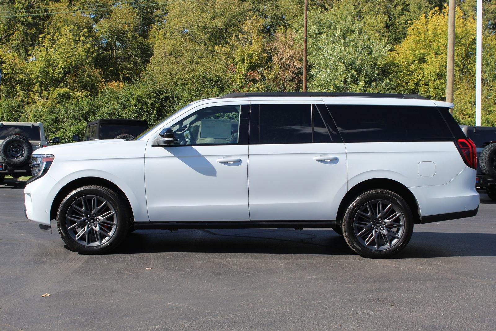 New 2025 Ford Expedition Max Platinum w/ Stealth Performance Package image 4