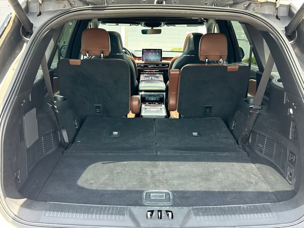 Used 2021 Lincoln Aviator Reserve w/ Equipment Group 202A AWD/4WD image 55