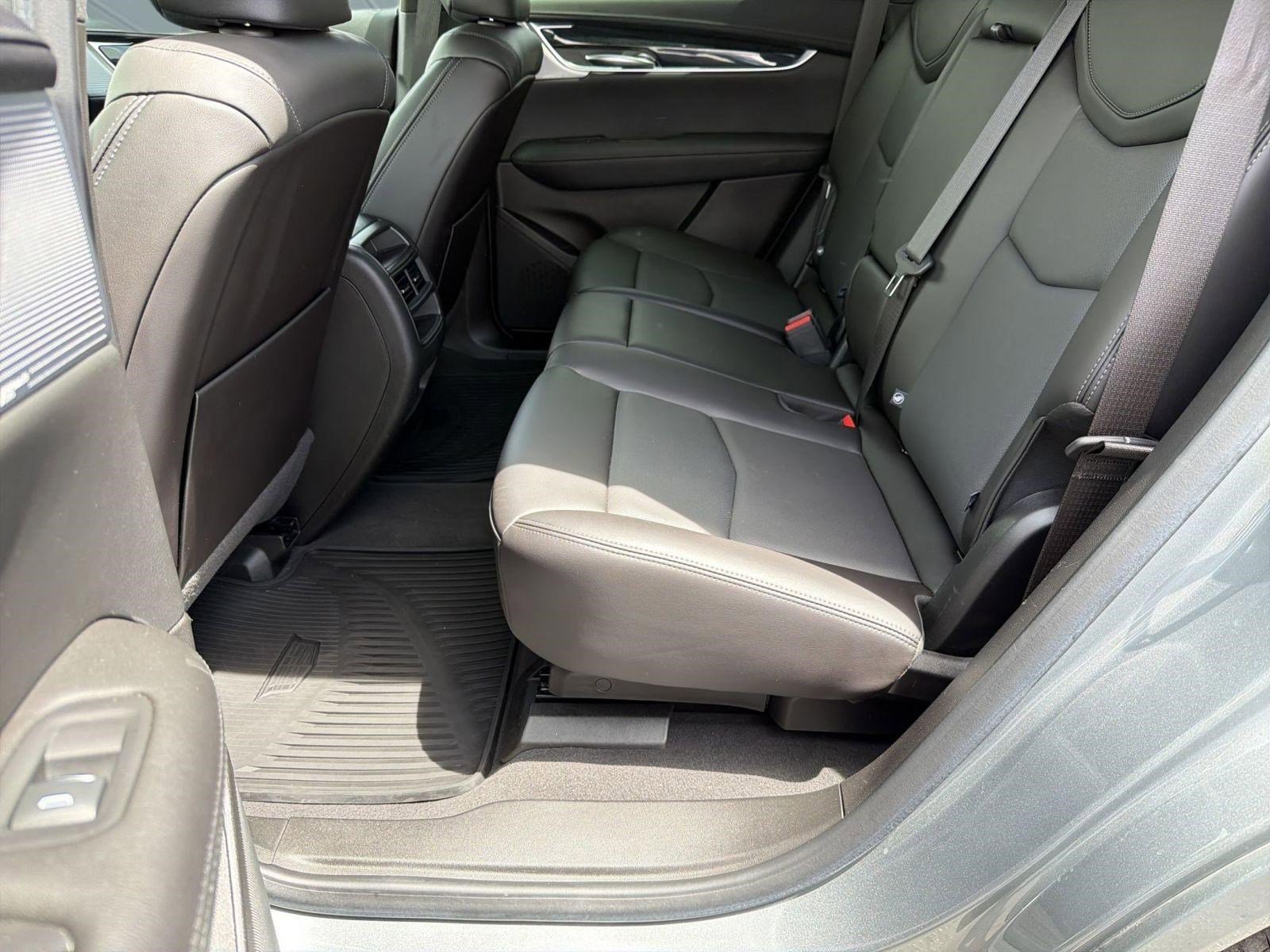 Certified 2023 Cadillac XT5 Premium Luxury AWD/4WD image 14
