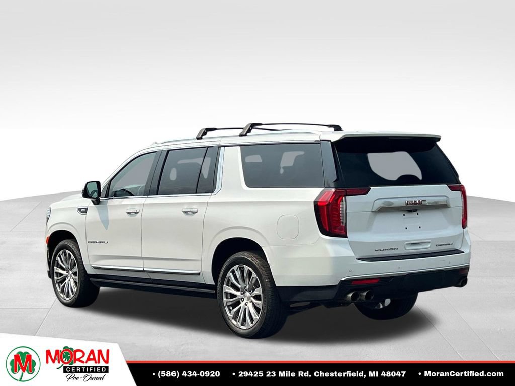 Used 2022 GMC Yukon XL Denali w/ Denali Premium Package AWD/4WD image 4