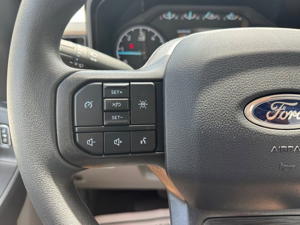 New 2026 Ford F550 4x4 Regular Cab Super Duty image 29
