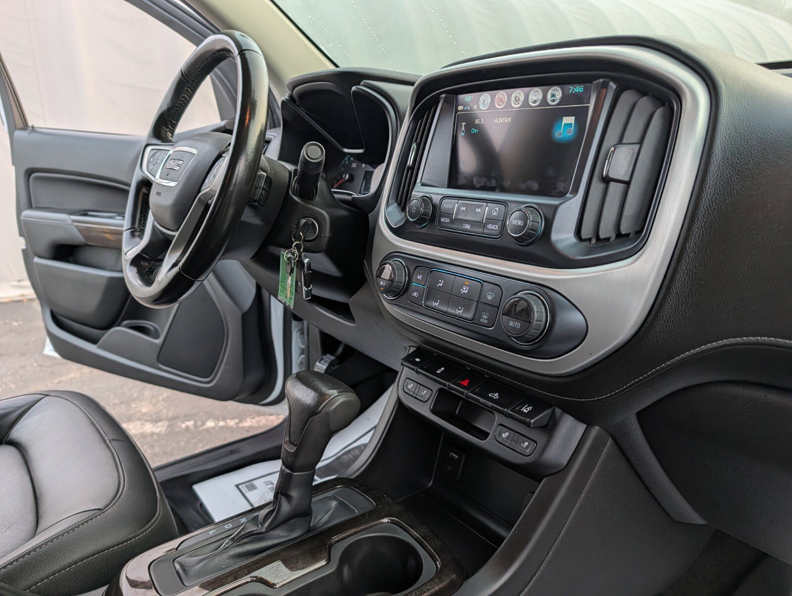 Used 2018 GMC Canyon SLT w/ Driver Alert Package AWD/4WD image 25