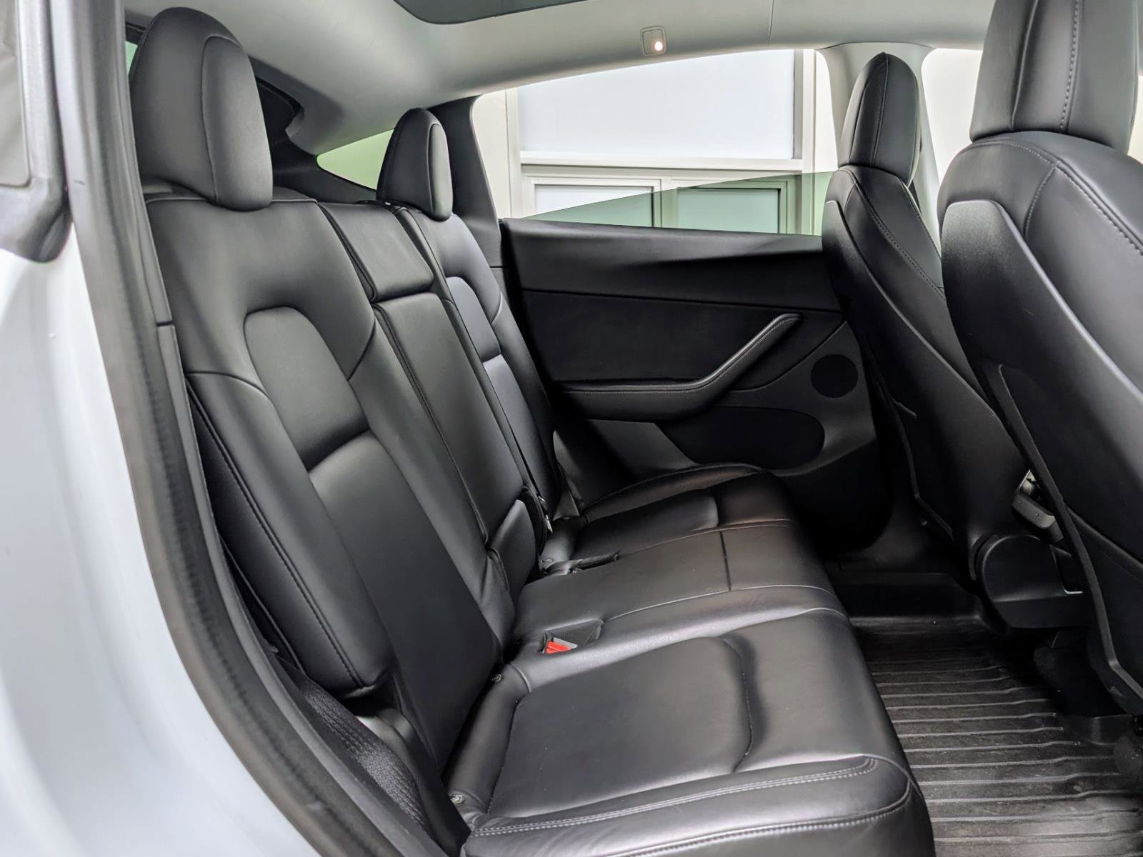 Used 2020 Tesla Model Y Long Range image 22