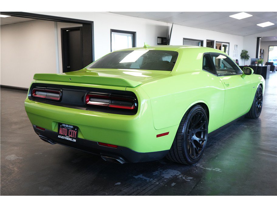Used 2015 Dodge Challenger R/T Plus RWD image 7