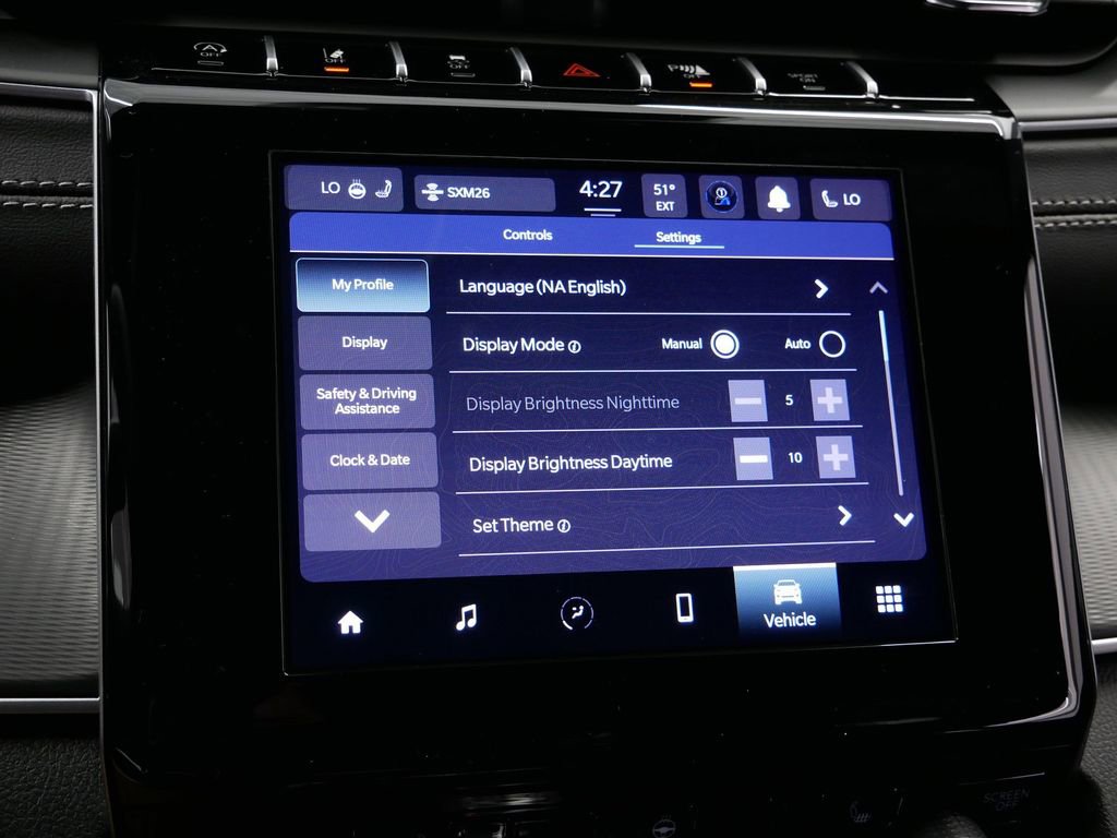 New 2025 Jeep Grand Cherokee Laredo w/ Luxury Tech Group I image 32