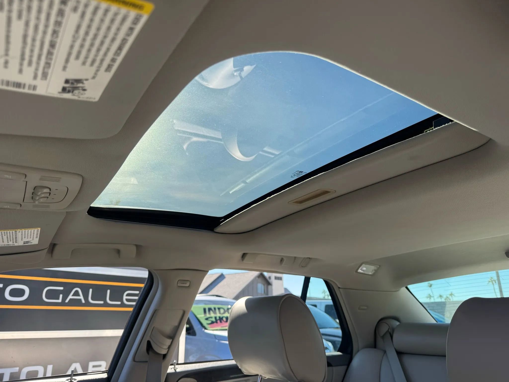 Used 2011 Cadillac DTS Luxury image 33