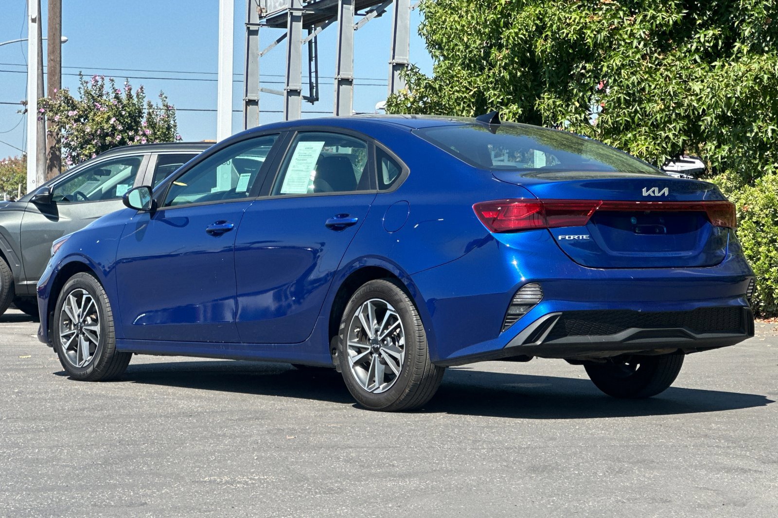 Used 2023 Kia Forte LXS image 6