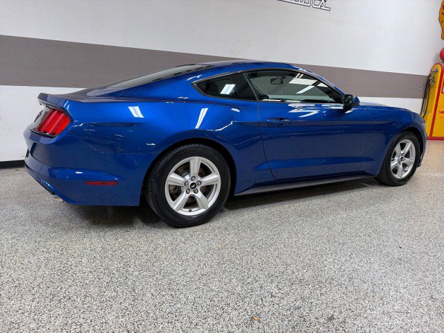 Used 2017 Ford Mustang Coupe image 33