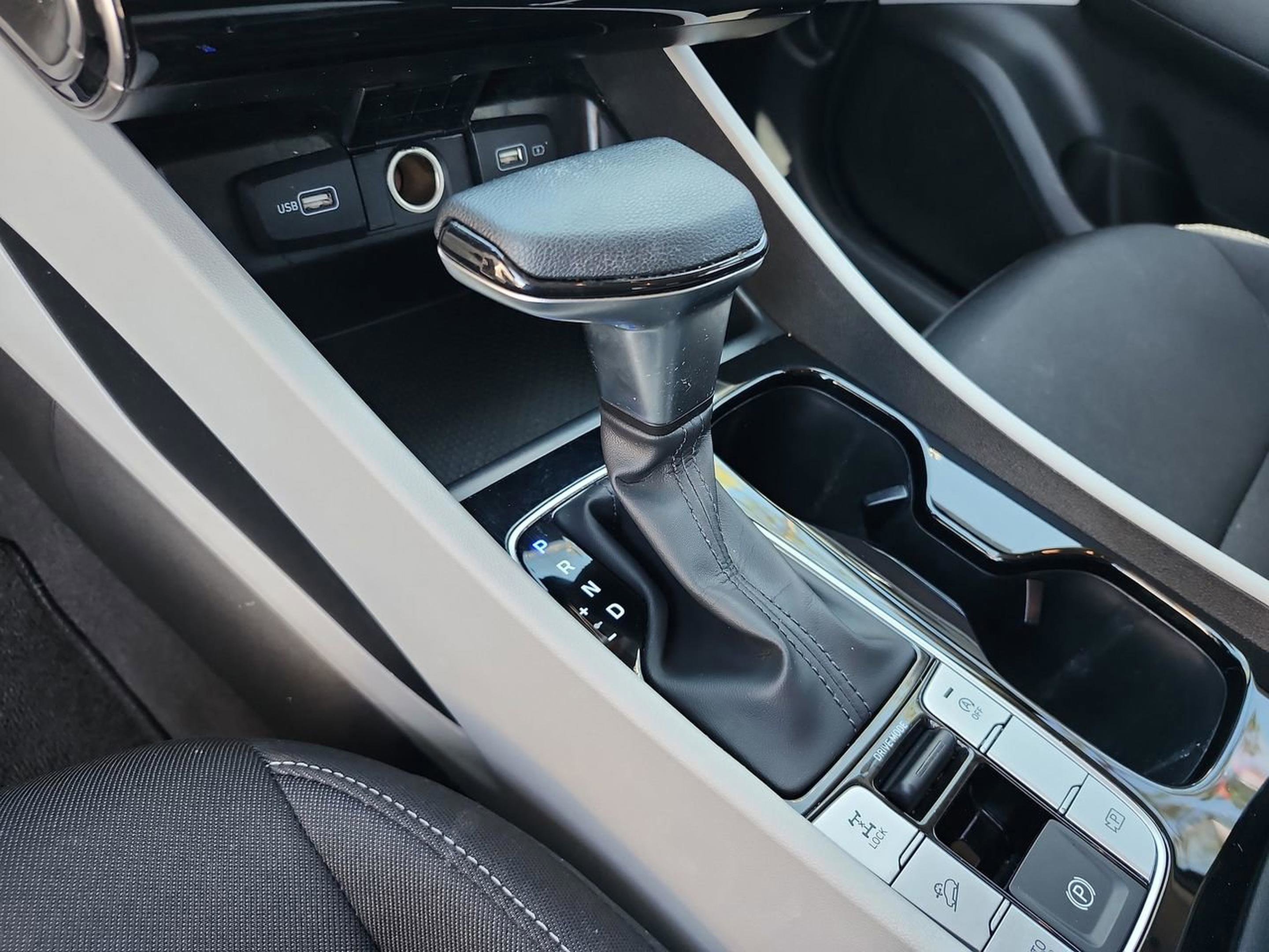 Used 2022 Hyundai Tucson SEL w/ Cargo Package AWD/4WD image 14