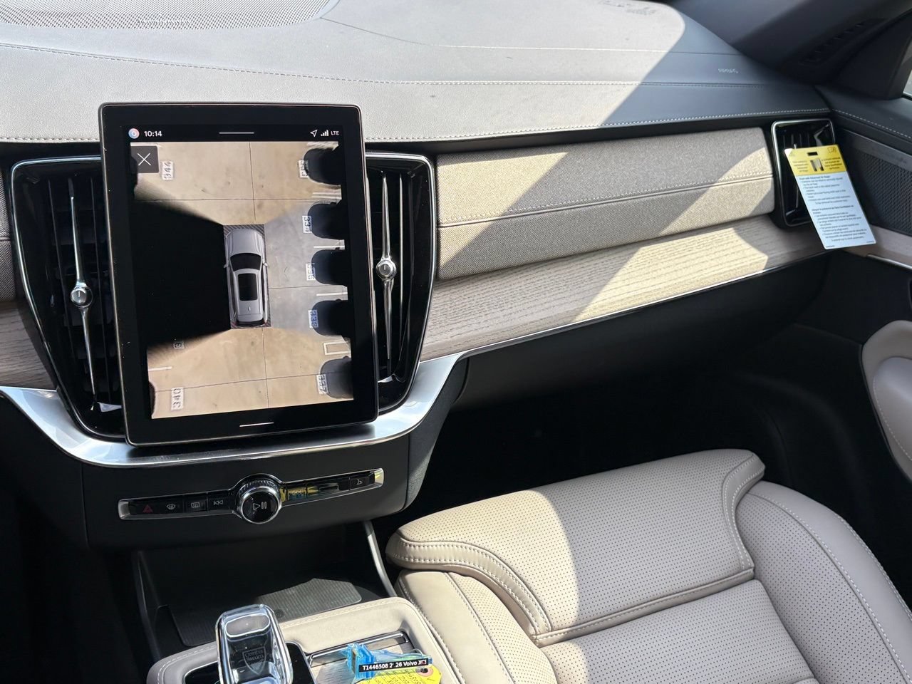 New 2026 Volvo XC90 B6 Ultra w/ Protection Package AWD/4WD image 11