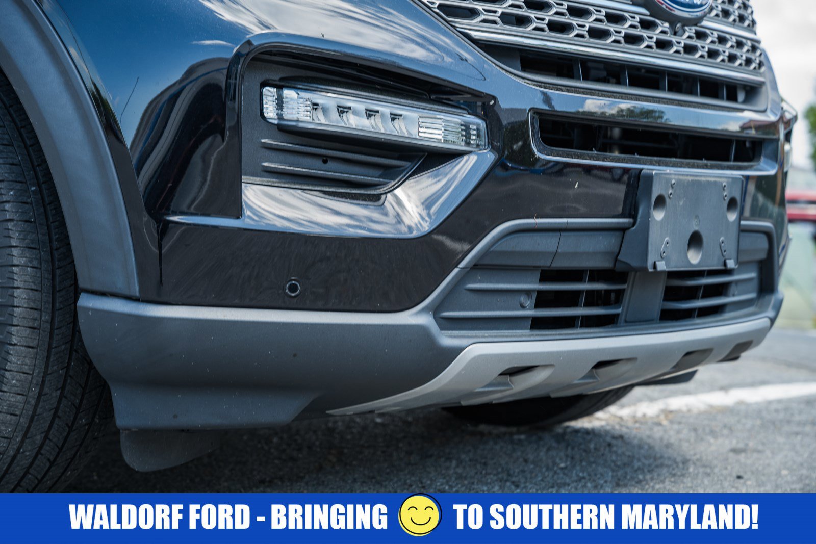 Used 2023 Ford Explorer Limited w/ Limited Technology Package AWD/4WD image 17