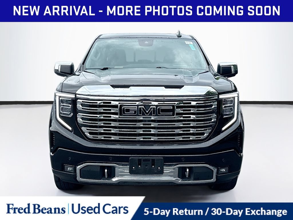 Used 2023 GMC Sierra 1500 Denali w/ Denali Reserve Package AWD/4WD image 2