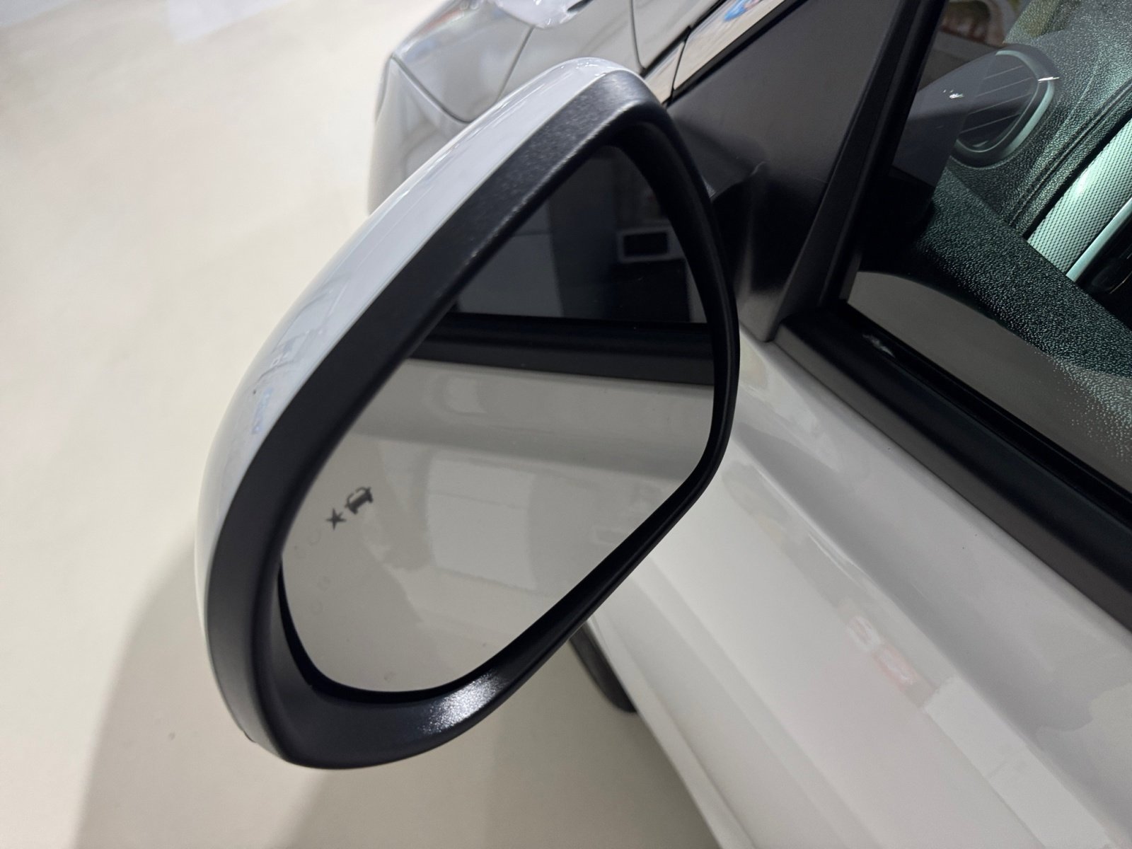 Used 2025 Buick Encore GX Sport Touring w/ Comfort Package image 39