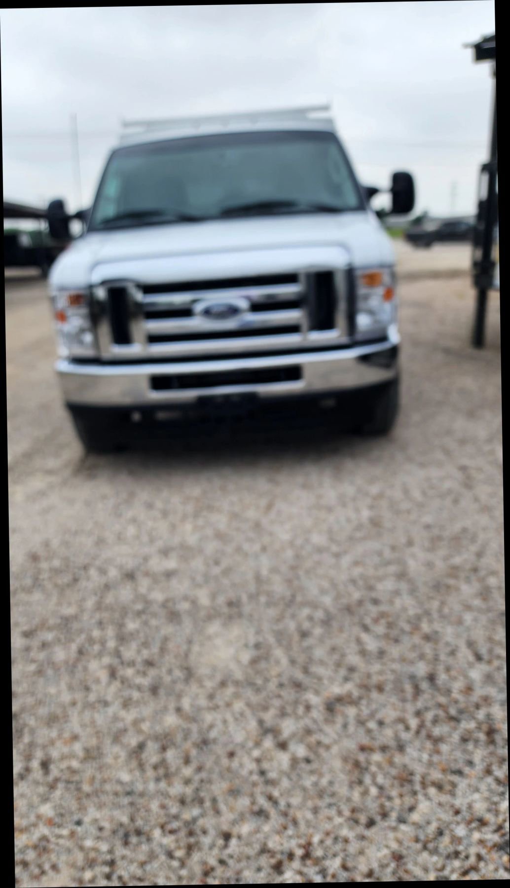 Used 2024 Ford E-350 and Econoline 350 Super Duty w/ Power Windows & Locks Group image 4