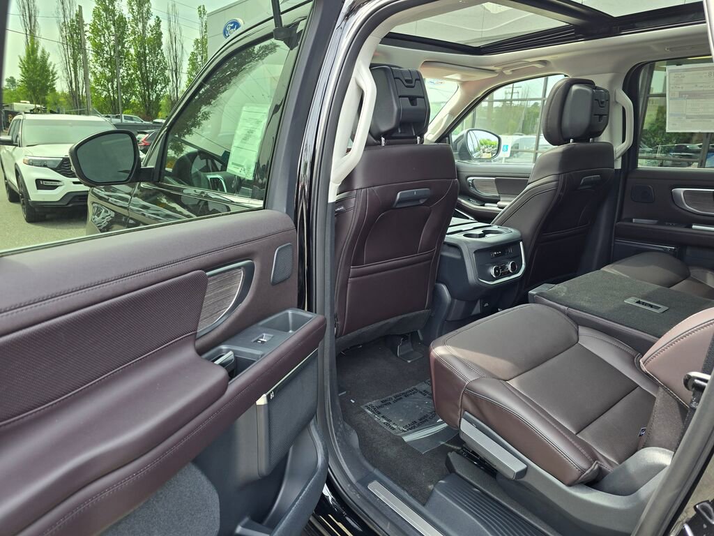 New 2026 Ford Expedition Max Platinum AWD/4WD image 16