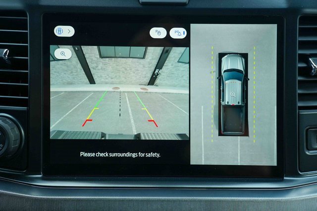 Used 2025 Ford F450 Platinum image 40