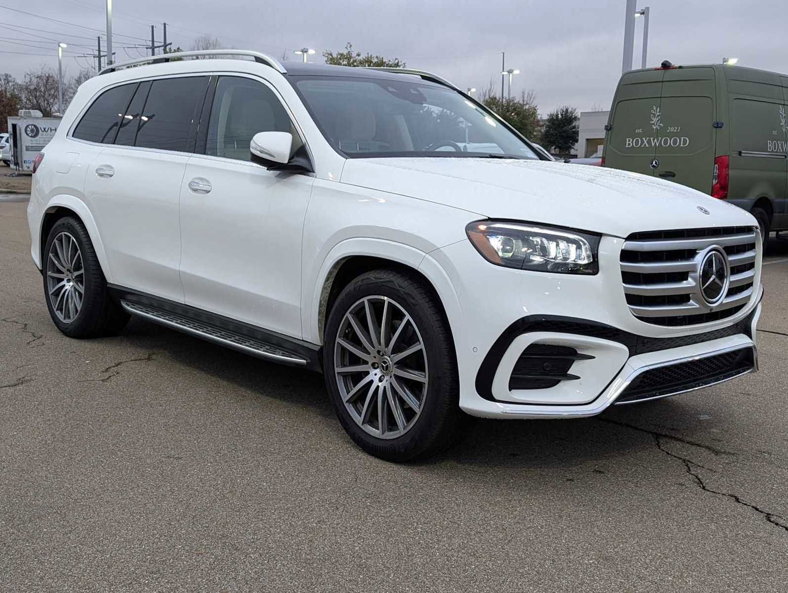 Used 2025 Mercedes-Benz GLS 450 4MATIC image 10