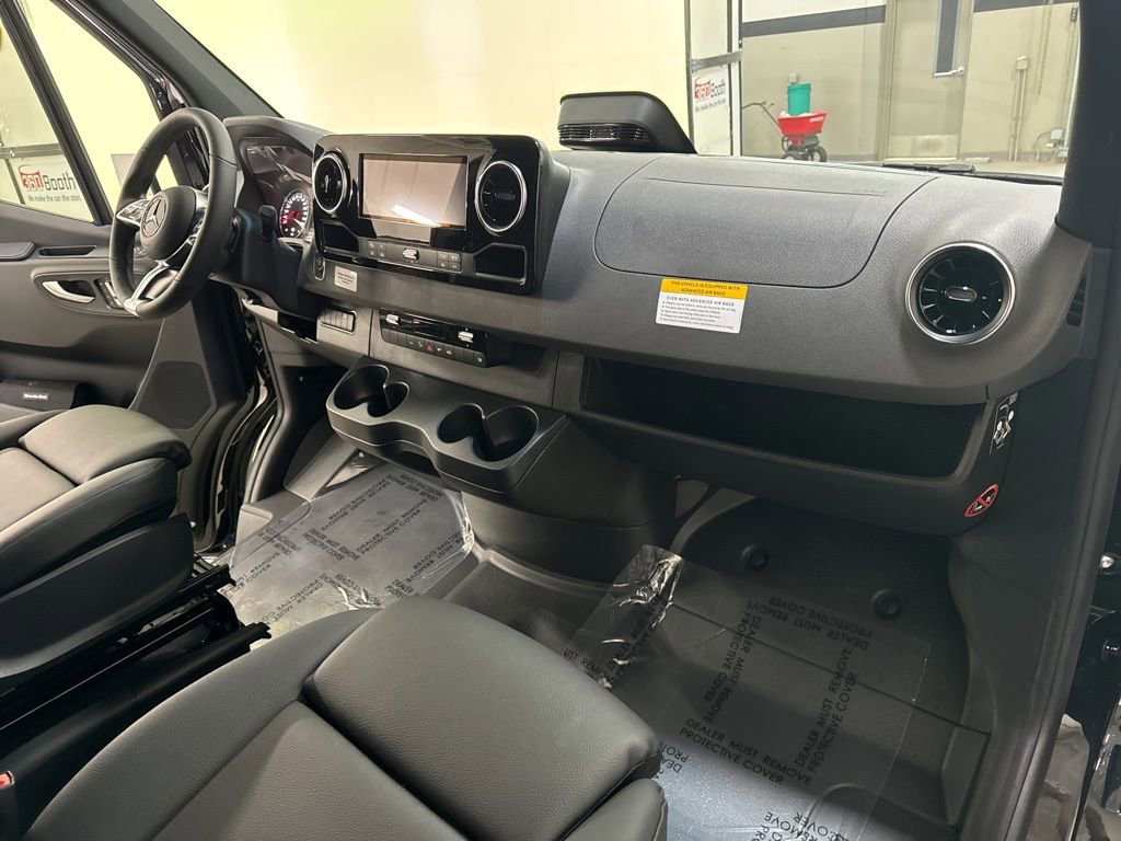 New 2025 Mercedes-Benz Sprinter 2500 image 16
