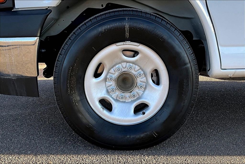 New 2024 Chevrolet Express 3500 w/ Power Convenience Package image 12