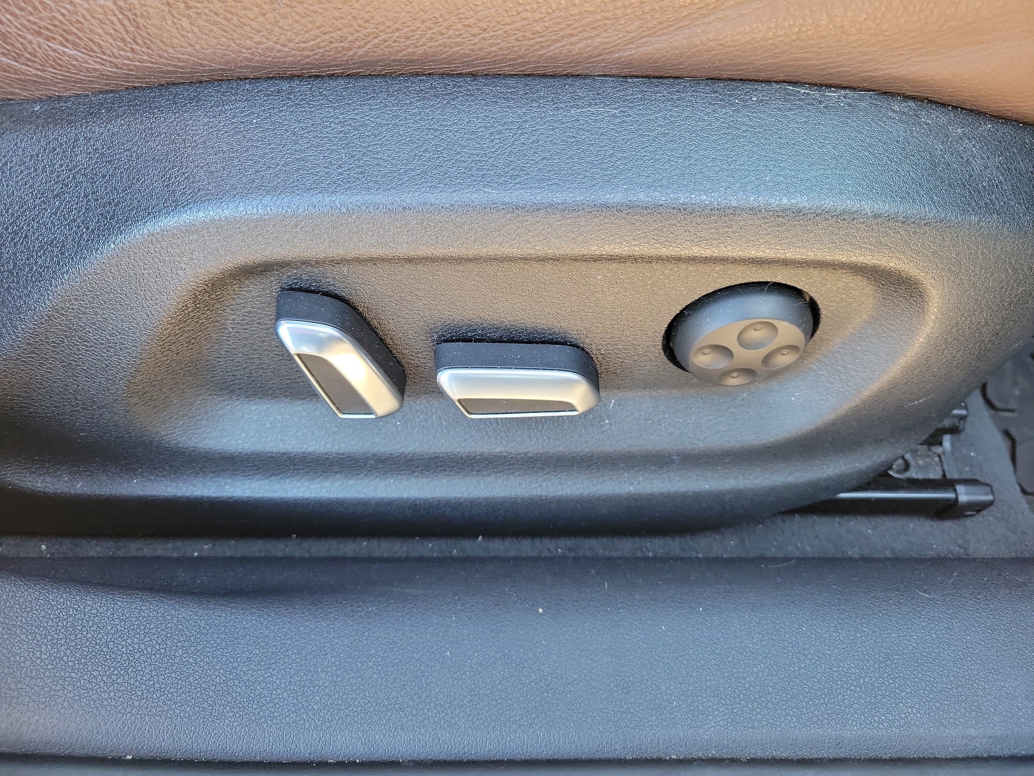 Used 2018 Audi Q3 2.0T Premium Plus w/ Premium Plus Package image 9