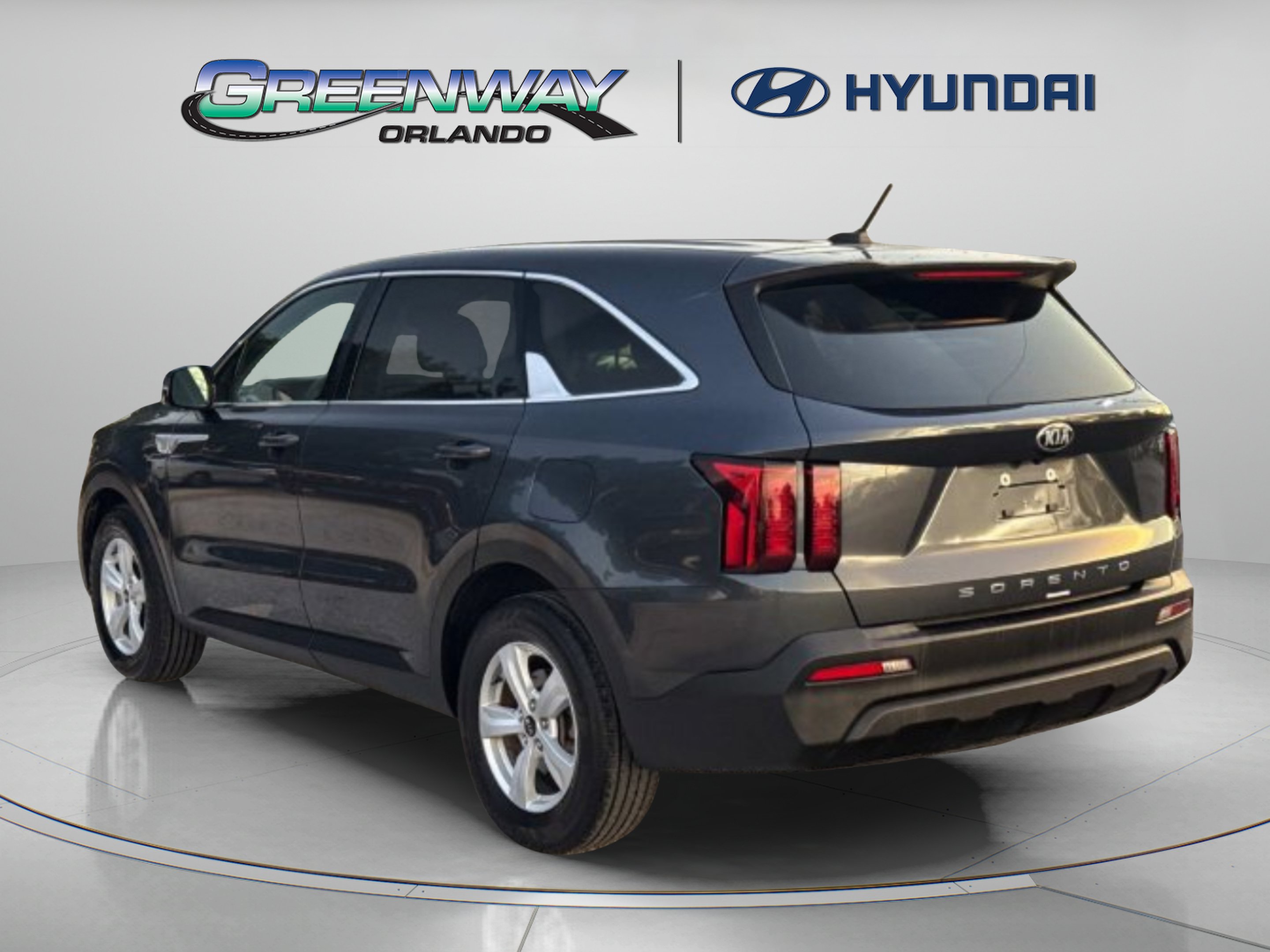 Used 2021 Kia Sorento LX FWD image 5