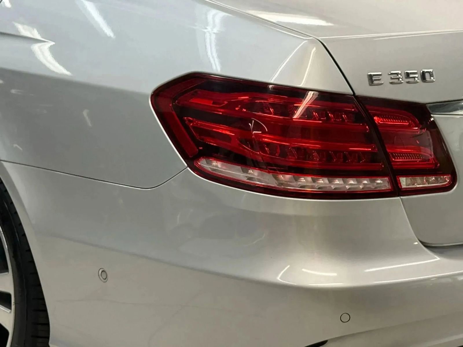 Used 2016 Mercedes-Benz E 350 Sedan w/ Premium Package image 12