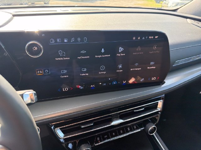 New 2027 Chevrolet Traverse LT w/ Driver Confidence Package FWD image 25