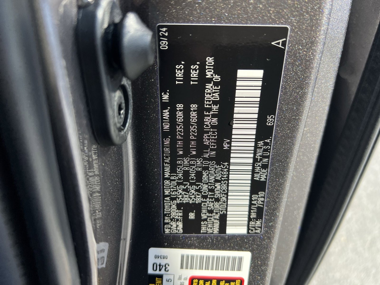 Used 2024 Toyota Sienna Limited image 30