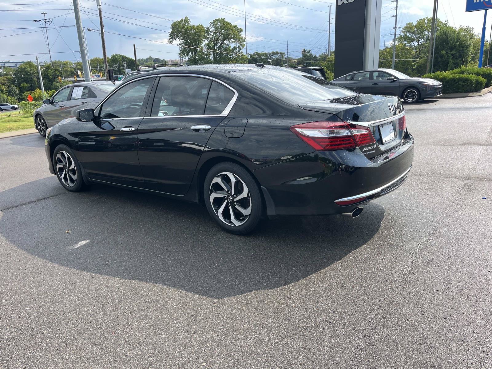 Used 2016 Honda Accord EX-L image 6