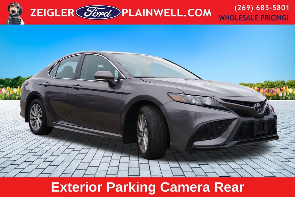 Used 2024 Toyota Camry SE image 7