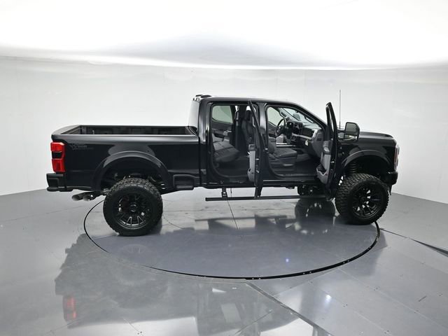 New 2025 Ford F250 XLT w/ Black Appearance Package image 43