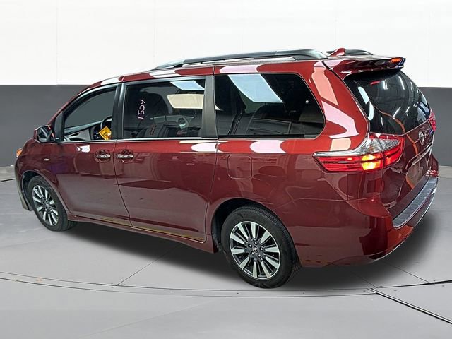 Used 2020 Toyota Sienna LE w/ LE Preferred Package image 8