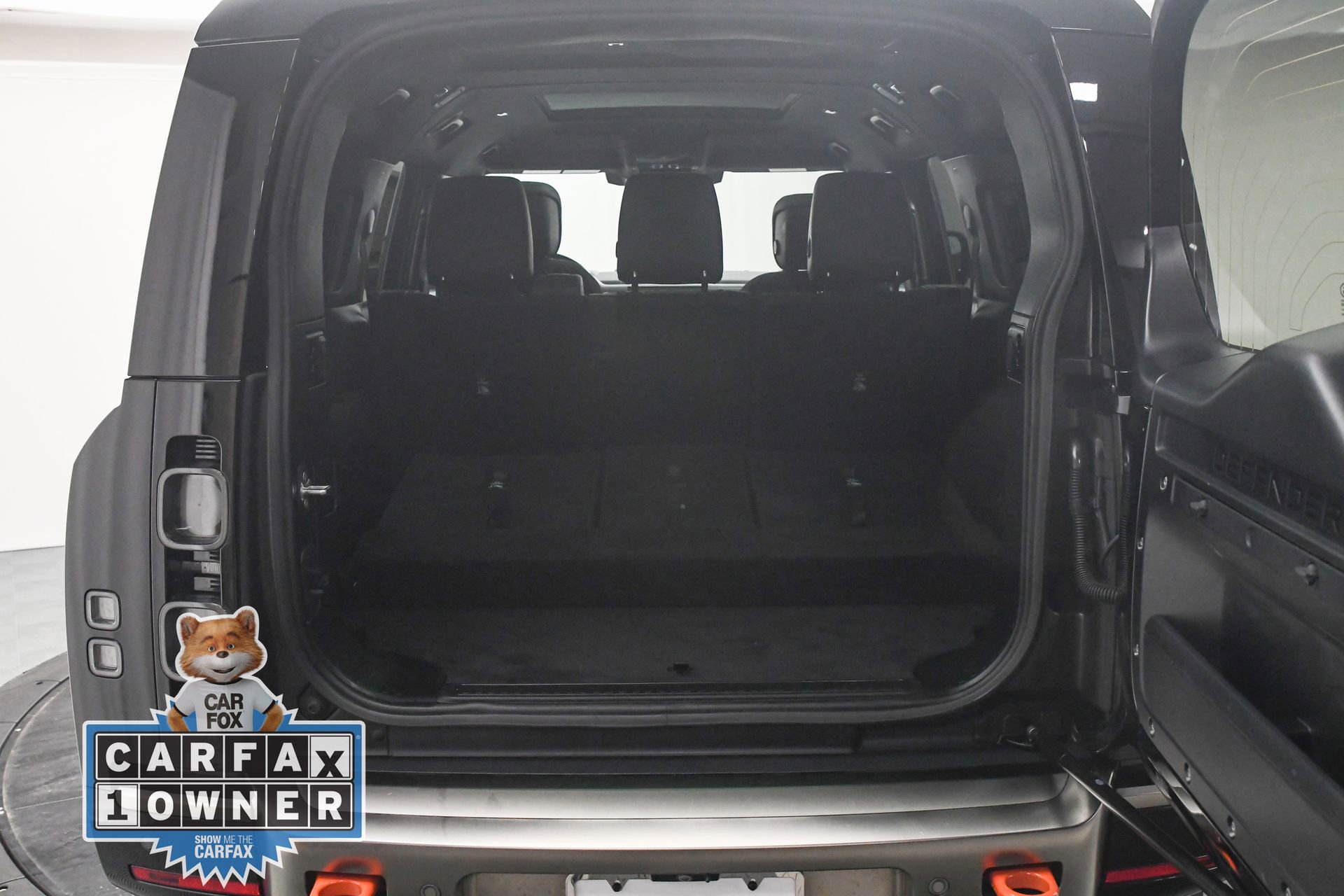 Used 2023 Land Rover Defender 130 X image 7