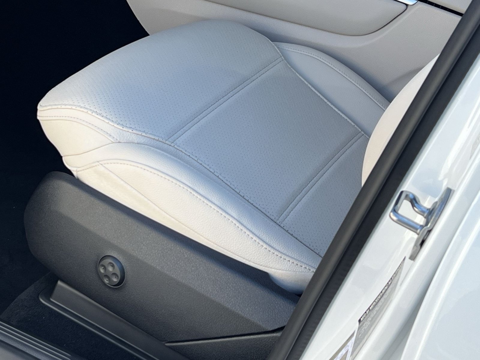 New 2026 Mercedes-Benz GLC 300 4MATIC image 19